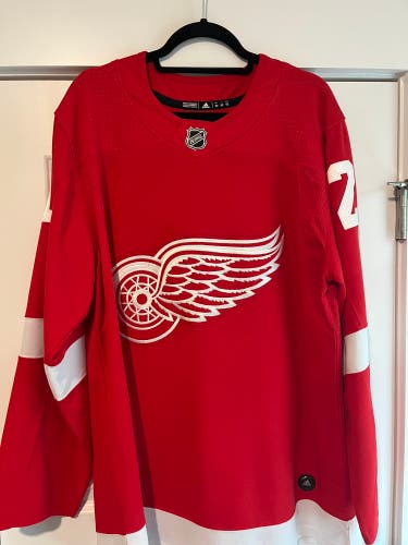 Detroit Red Wings Size 52 Men's Adidas Jersey - Cholowski