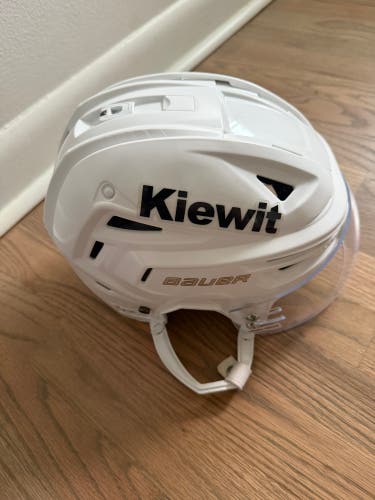 Medium Bauer Re-Akt 155 Helmet Pro Stock (Used)