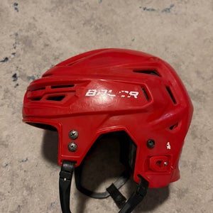 Medium Bauer Re-Akt 150 Helmet (Used)