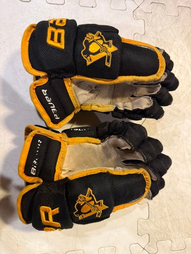 Bauer Gloves 11" (Used)