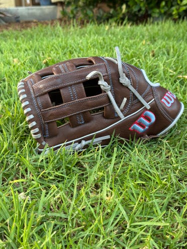 Wilson A1000 LH Outfield Baseball Glove 12.5" (Used)