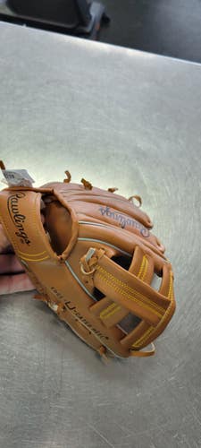 Used Rawlings 8.5 BB/SB Glove RH Throw  11497-C000161857