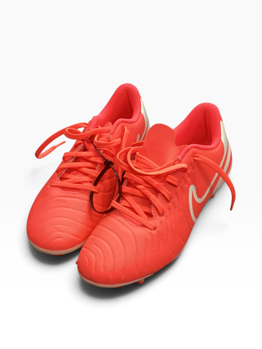 Used Nike Soccer Cleats Pink Junior 04.5 11846-S000111111
