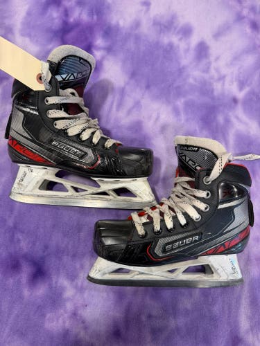 Junior Bauer Vapor X2.7 Hockey Goalie Skates Regular Width Size 3.5 (Used)