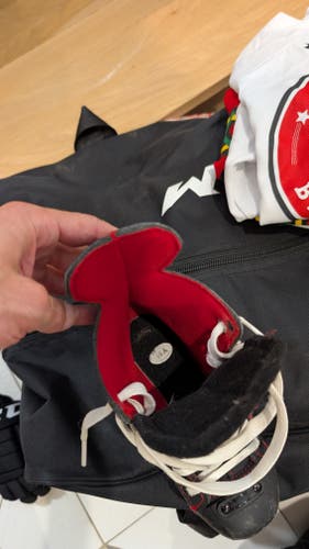 Black Bauer NS Hockey Skates Regular Width 11 (Used)