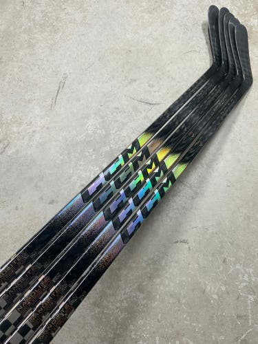 5 PACK 80 Flex P29 Senior CCM Trigger 10 Pro Left Hand Hockey Stick (New) Pro Stock