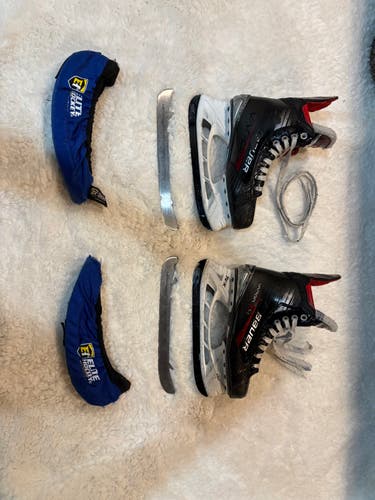 Black Bauer Vapor X4 Hockey Skates Size 5 (fit 2) - Profiled Black Steel(Used)