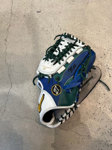 Mizuno Pro Custom Mesh GMP2-100DCM RH Outfield Baseball Glove 12" (Used)