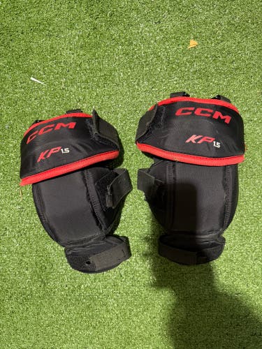 CCM KP 1.5 Goalie Knee Pads | Junior