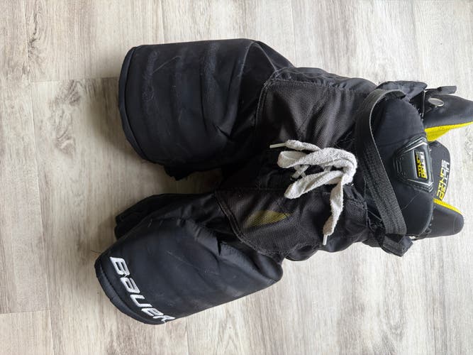 Youth Large Bauer Supreme Player pants (Used)