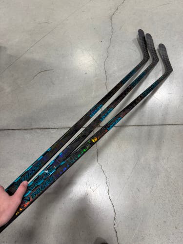 Senior Bauer Twitch Hockey Stick Left Hand P92 69 Flex 3 Pack (Used)