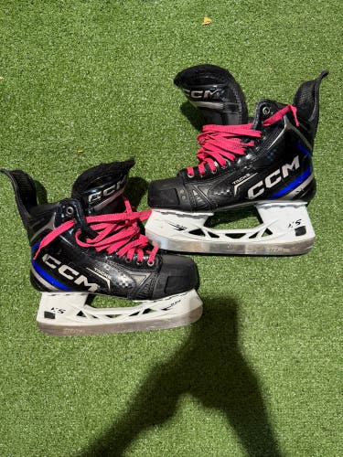 CCM Tacks Classic SE Hockey Skates | Size 6.5 Wide