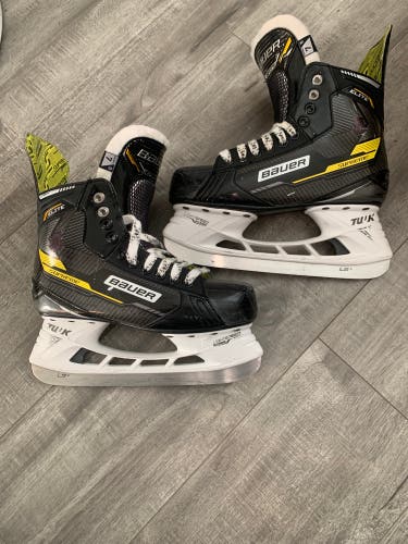 Bauer Supreme Elite Hockey Skates Regular Width 7 (Used)