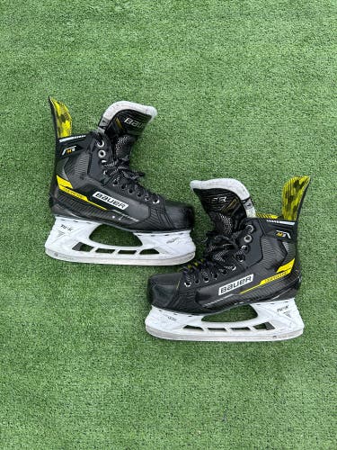 Intermediate Bauer Supreme M3 Hockey Skates | Size 6