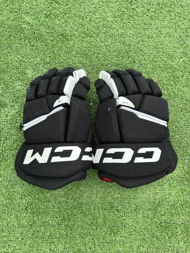 12" Junior CCM Next Gloves