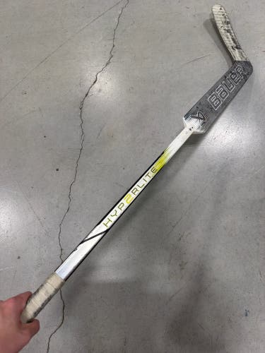 Intermediate Bauer Vapor Hyperlite 2 Goalie Stick Regular 23" Paddle (Used)