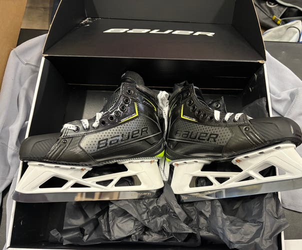 Bauer Pro Hockey Goalie Skates Regular Width 7.5 (New)