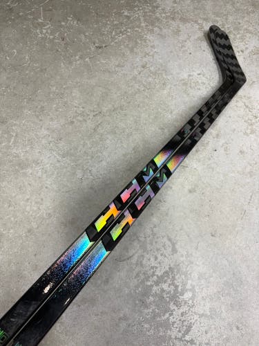 2 Pack 80 Flex P29M Senior CCM Trigger 10 Pro Left Hand Hockey Stick (New) Pro Stock