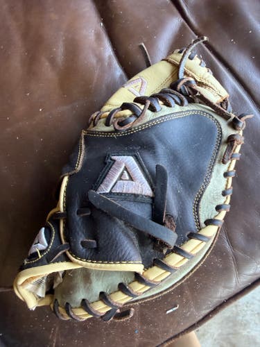 Akadema RH APM241 Baseball Glove 33"