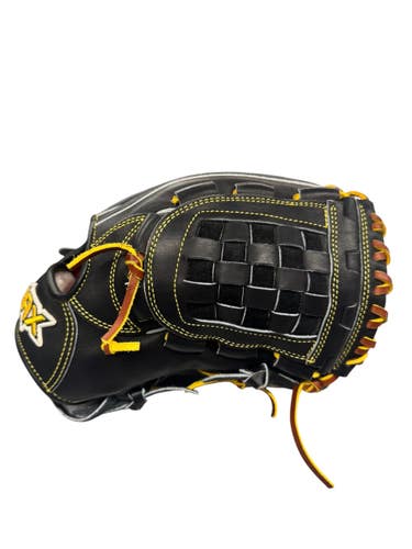 Used DM-5 BB/SB Glove RH Throw Black 11 1/2" 11835-S000212828