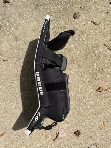 22" 2024 Warrior Ritual G7 Goalie Leg Pads (Used)