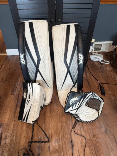 34" 2015 Brian's Sub Zero 3 Pro Regular Goalie Full Set (Used)