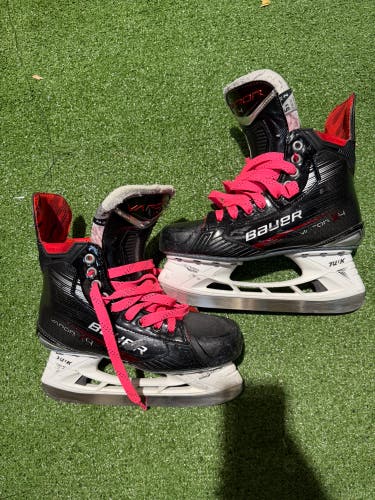 Bauer Vapor X4 Hockey Skates | Size 5.5 Fit 2
