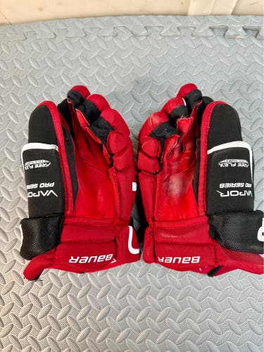 Bauer Vapor Pro Series 13" Black and Red with Red Palm Gloves