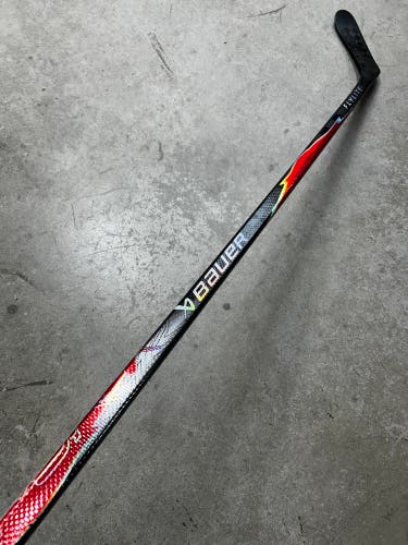 70 Flex P28 Senior Bauer Flylite Left Hand Hockey Stick Pro Stock (Used)