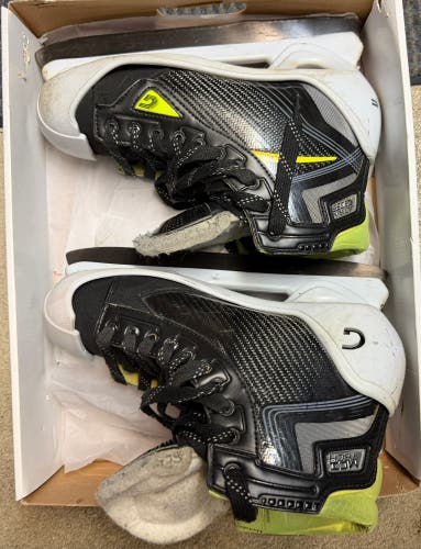 2014 Graf G9035 Hockey Goalie Skates Regular Width 11 (Used)
