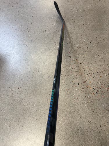 Senior Warrior Covert QR6 Pro Hockey Stick Left Hand W03 85 Flex Pro Stock (Used)