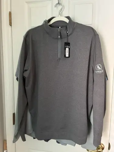 Footjoy 1/4 Zip Midlayer Mock Neck Pullover -sleeve is TOWHEE CLUB- an Arnold Palmer design