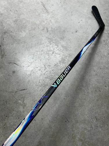 65 Flex P92 Senior Bauer Flylite Left Hand Hockey Stick Pro Stock (Used)