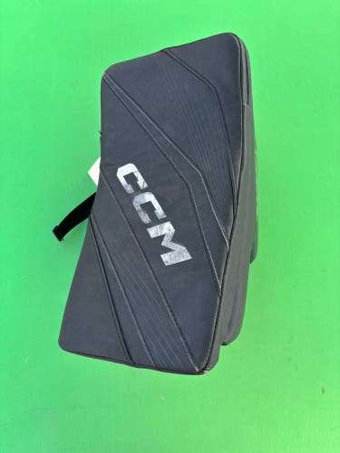 Black Junior CCM EFlex 6.5 Goalie Blocker Regular