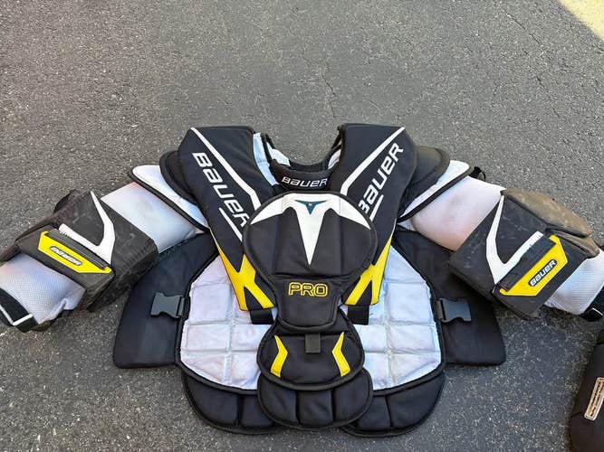 Bauer Supreme Pro Goalie Chest Protector (Senior Large)