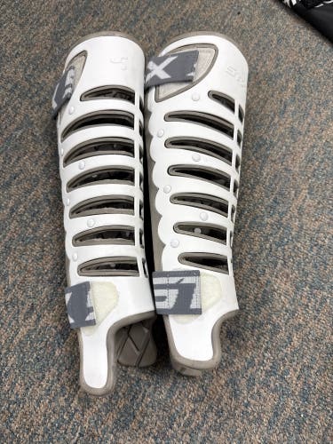 STX Valor Field Hockey Shin Guards L/XL (New)