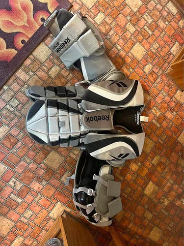 Reebok AB 6K Goalie Chest Protector (Senior Large)