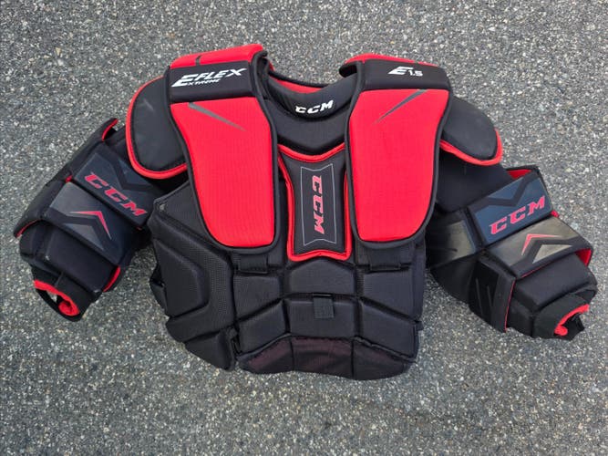 Junior Large/Extra Large CCM Extreme Flex E1.5 Goalie Chest Protector