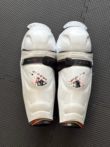 Bauer Vapor Flypro 14" Shin Pads