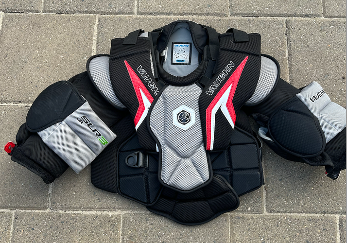 Medium Vaughn SLR3 Goalie Chest Protector (Used)