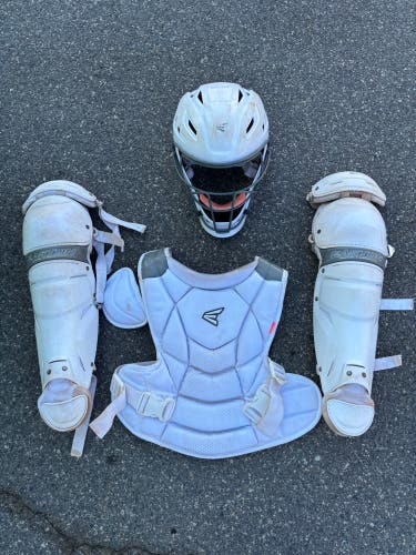 White Intermediate Easton Jen Schro The Next Big Thing Catcher's Set