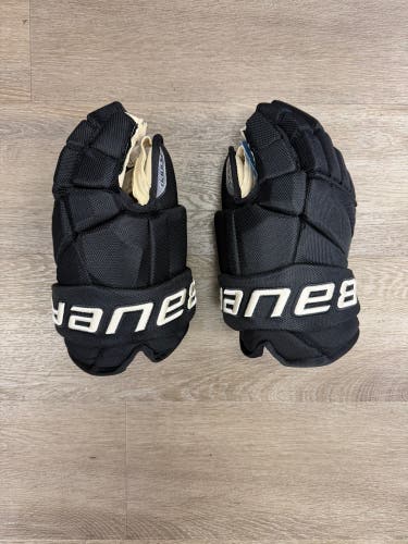 Bauer Vapor Pro Gloves Pro Stock (New) Black + Cream logo