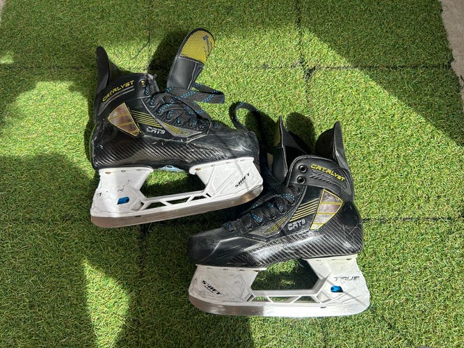 Senior True Catalyst 9 Hockey Skates Regular Width 7.5 (Used)
