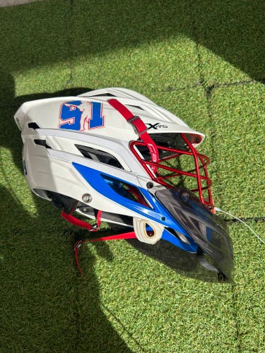 White Adult Cascade XRS Helmet (Used)