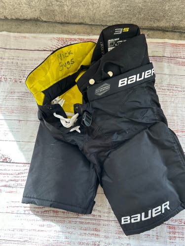 Black Junior Large Bauer Supreme 3S Hockey Pants (Used)