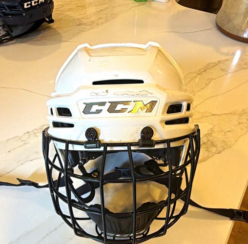 Small White CCM Super Tacks X Helmet (Used)