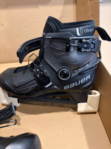 2024 Bauer Konekt 2 Hockey Goalie Skates Size 4 (Used)
