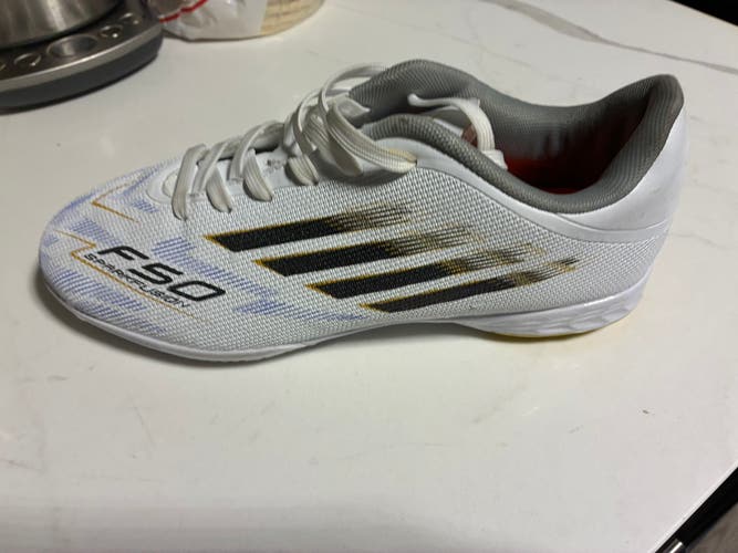 White Men's Size M 8.0 (W 9.0) Adult Adidas Icon Turf Shoes (New)