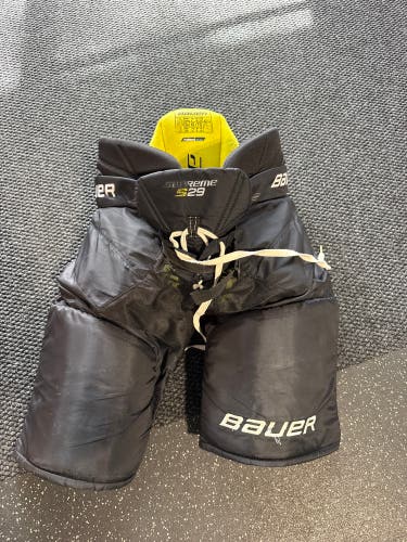 Black Bauer Supreme S29 Hockey Pants (Used) | Senior XL