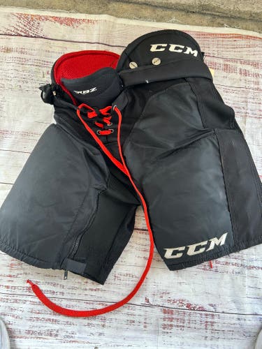 Black Junior Medium CCM RBZ 130 Hockey Pants (Used)